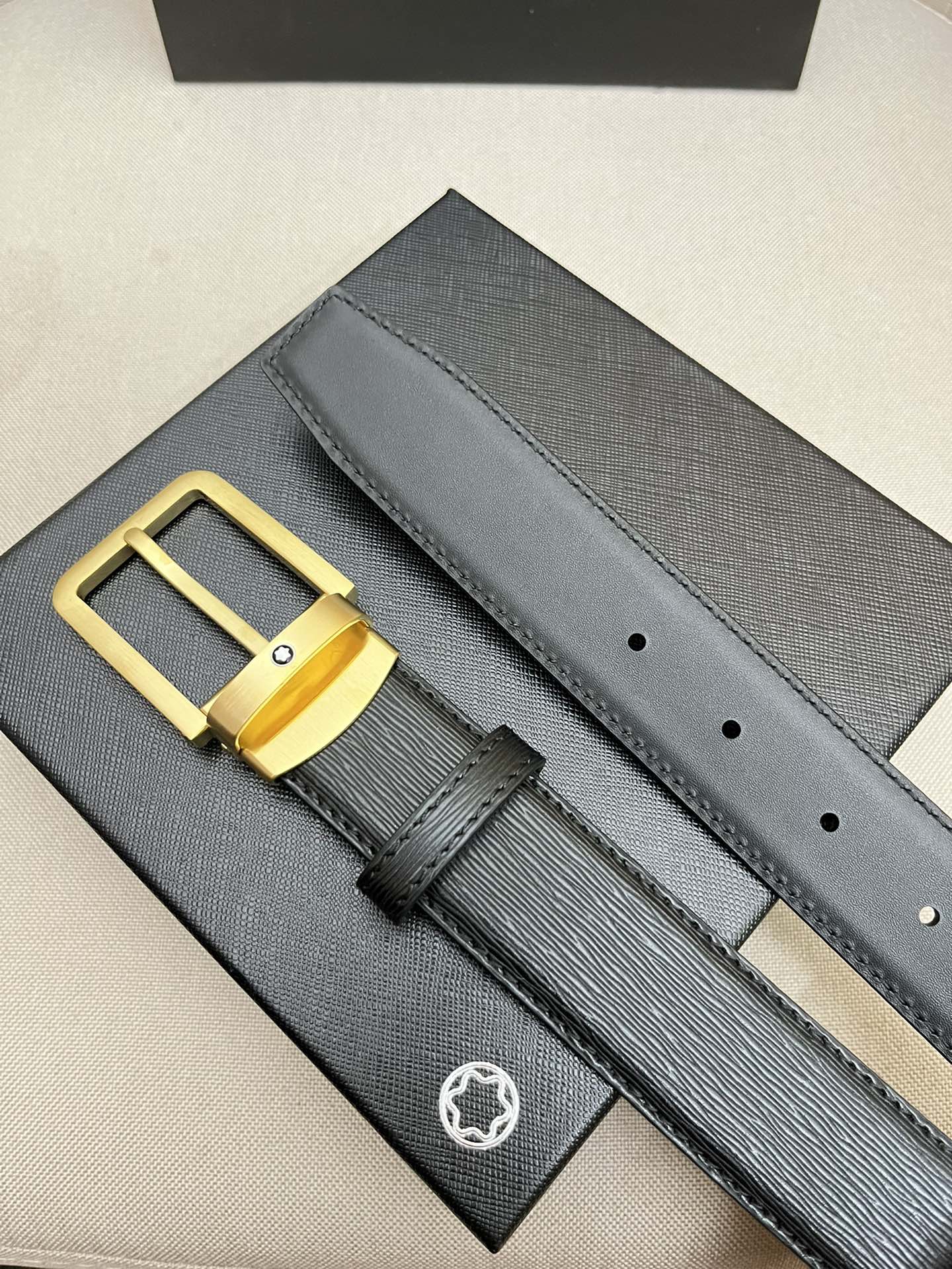 Montblanc万宝龙宽3.5cm
