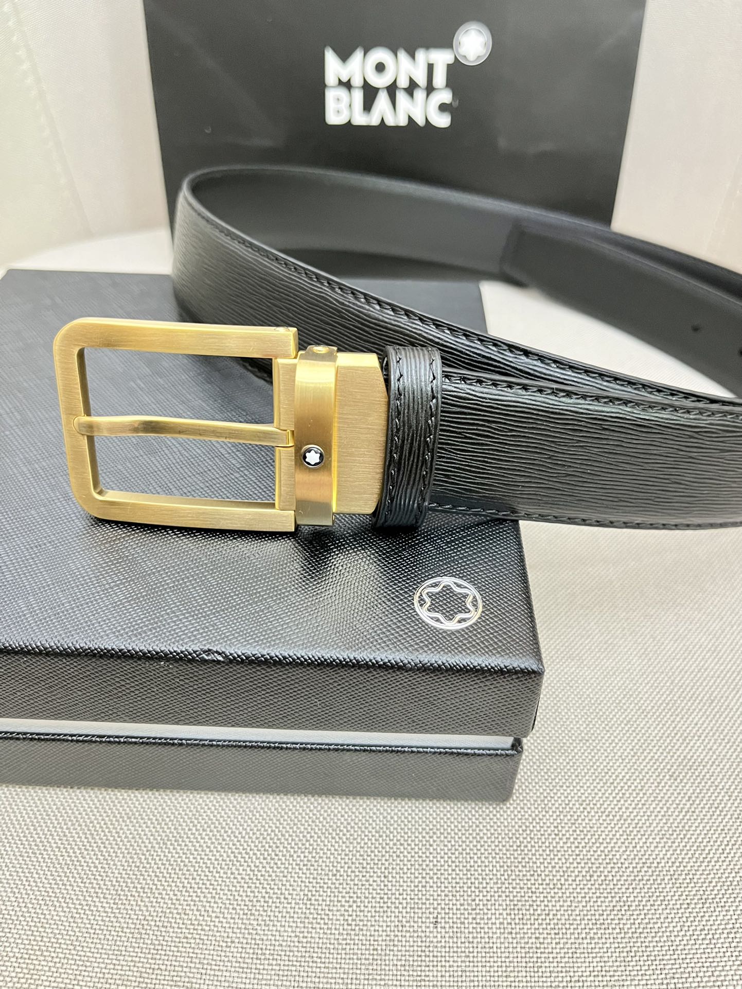 Montblanc万宝龙宽3.5cm