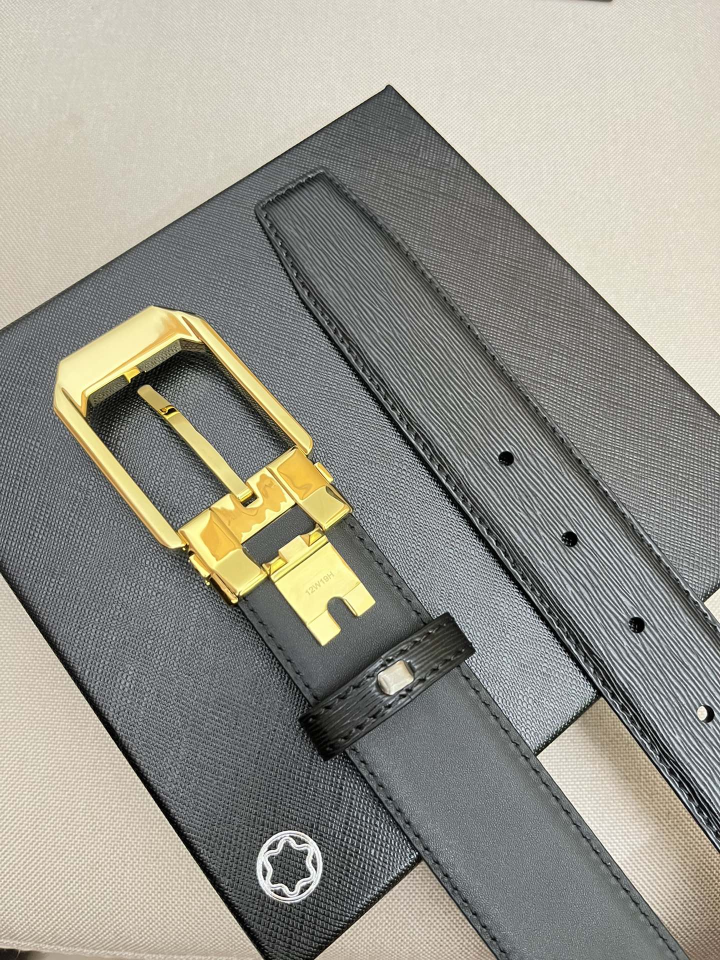Montblanc万宝龙宽3.5cm