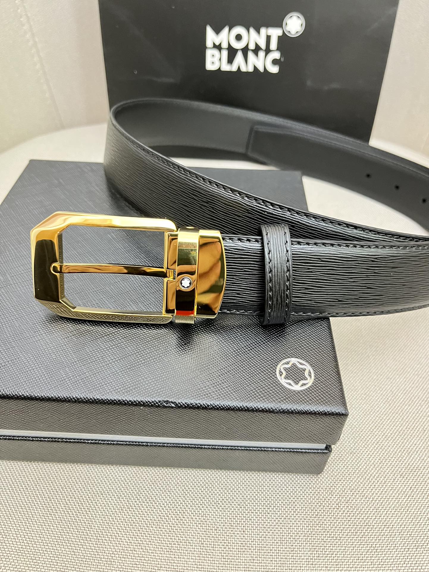 Montblanc万宝龙宽3.5cm