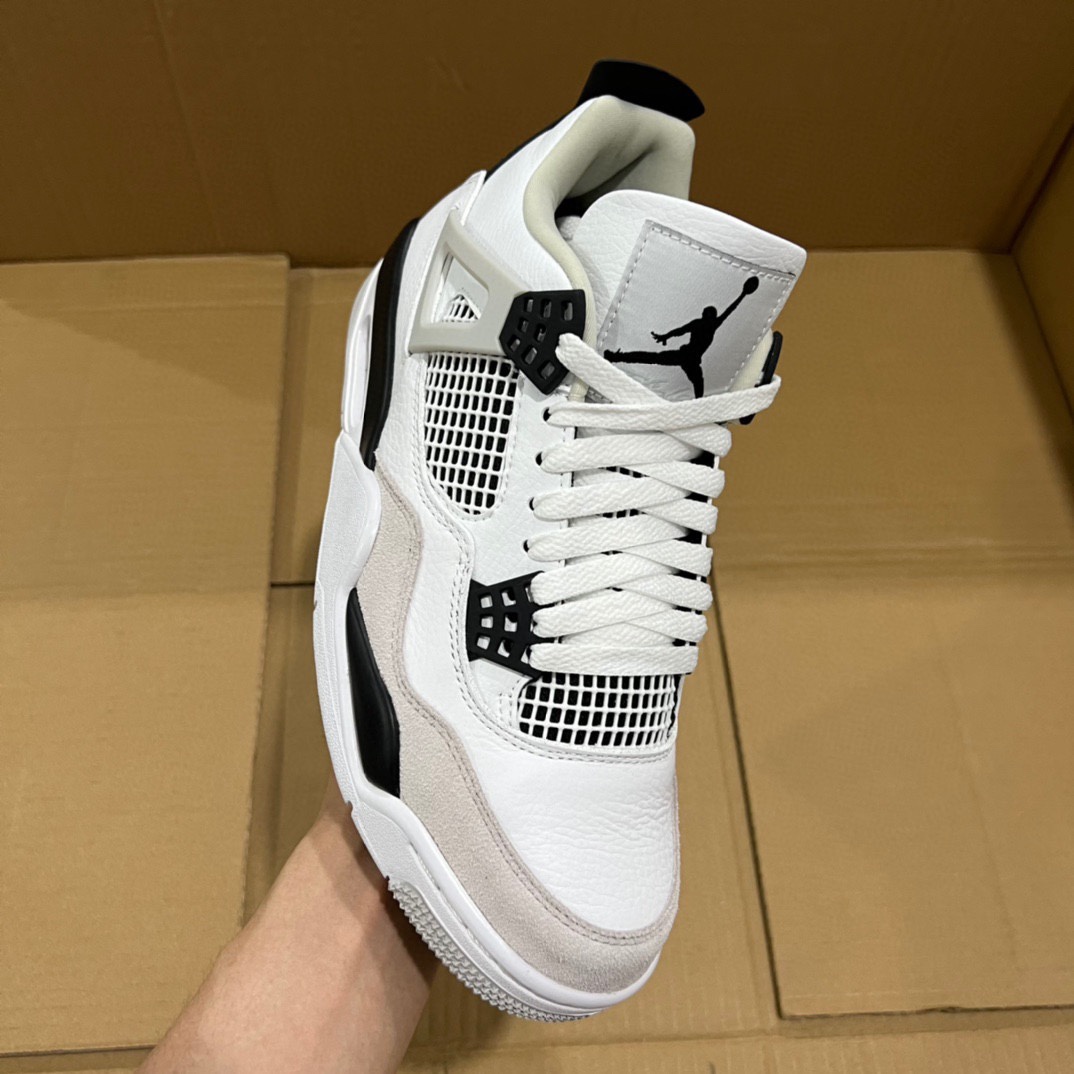 aj4