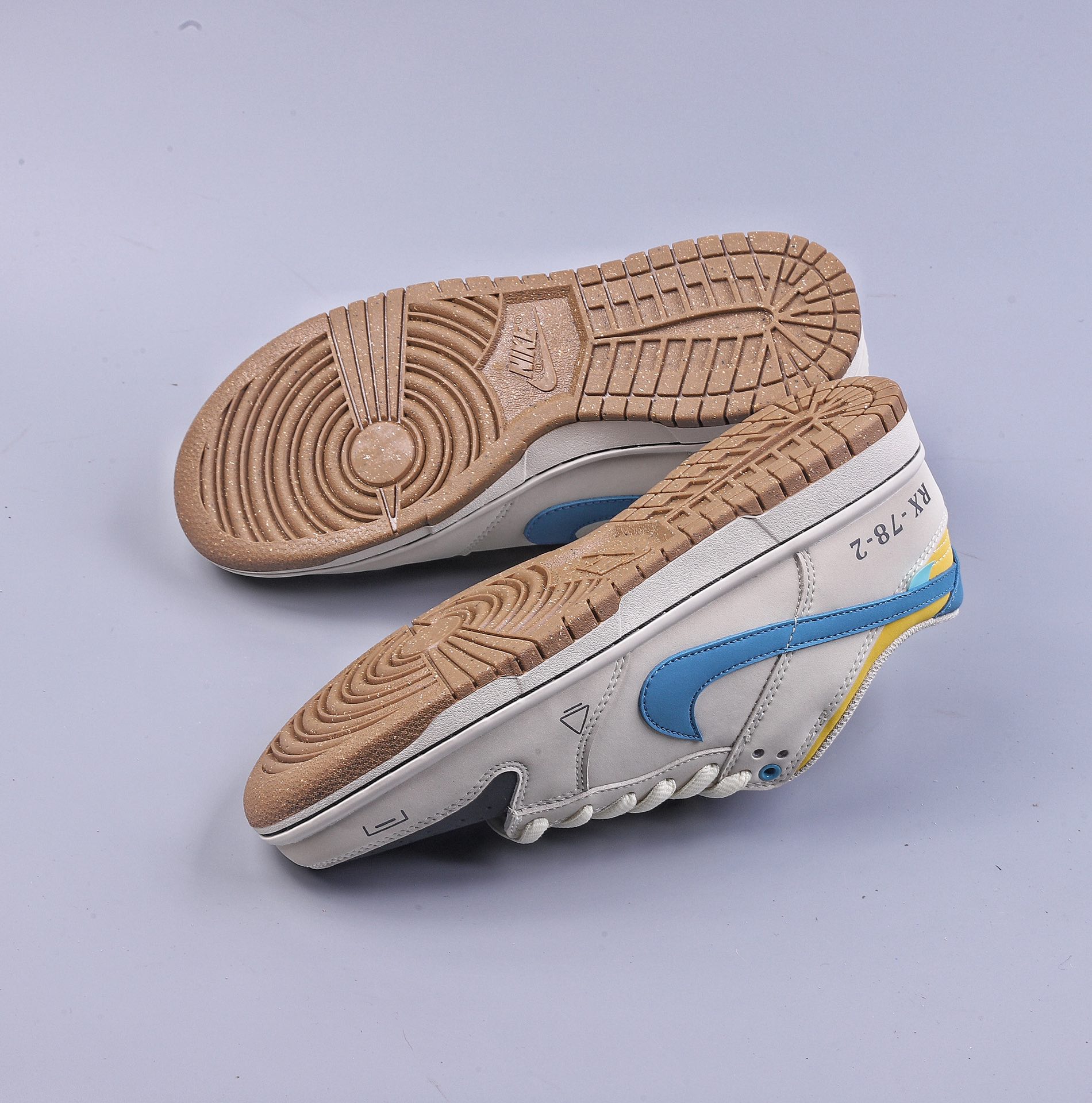 280 DK Otomo Katsuhiro x Nike Dunk SB Low 大友克洋联名 DD0302-356