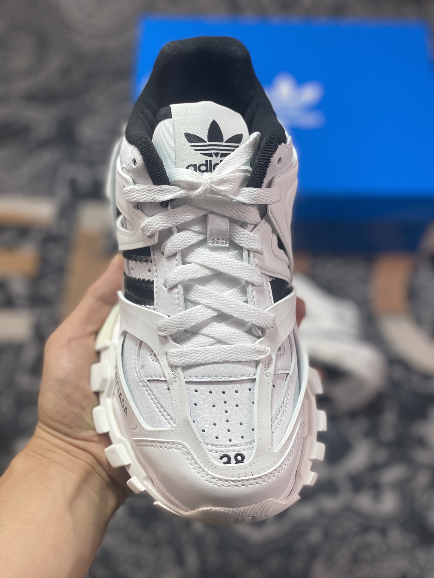 Adidas x BALENCIAGA Track Forum Trainers 3.0 Hybrid Rome Series Low-top ”White and Black Trefoil” 741106 W3CZ1 9010