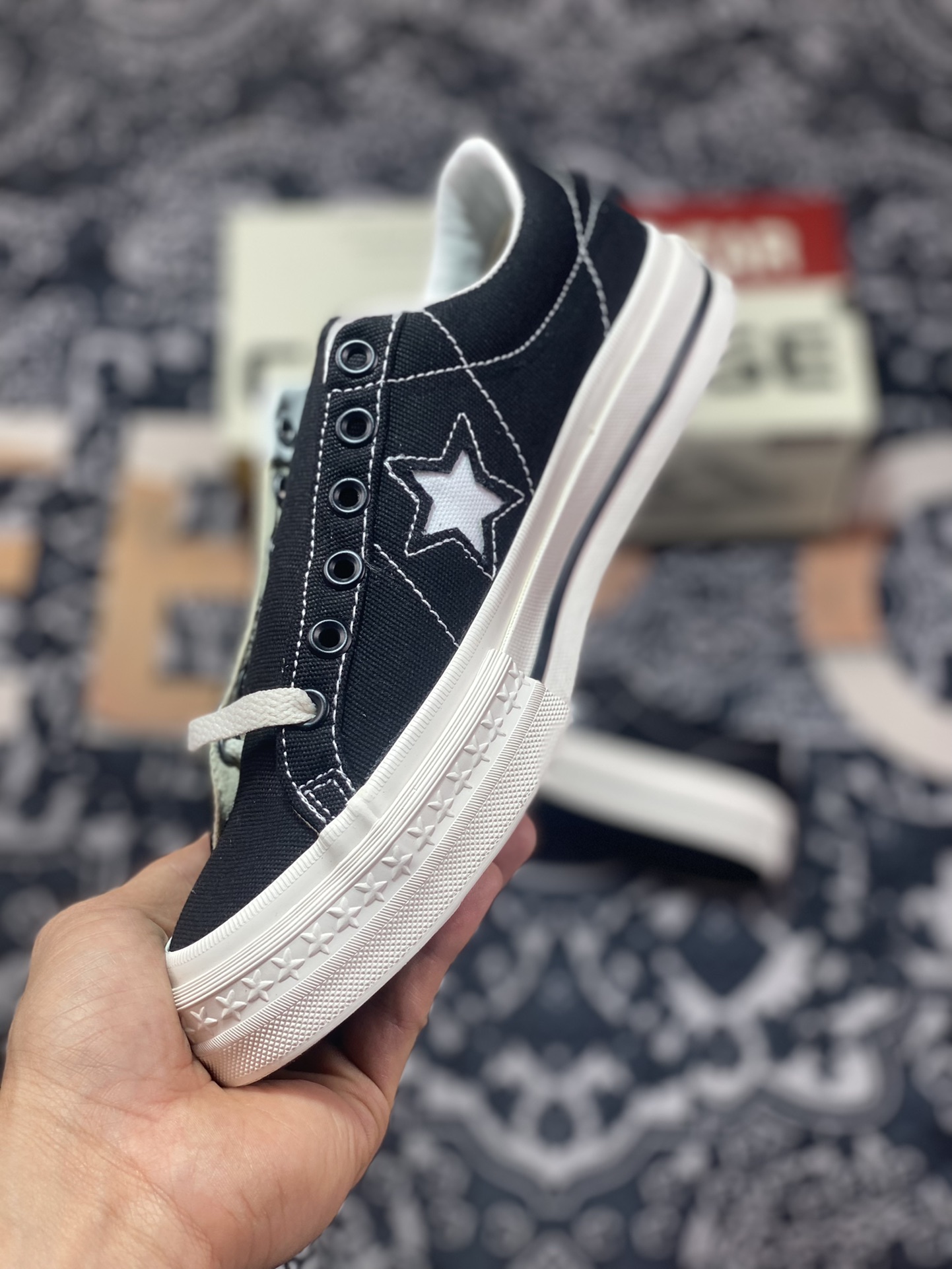 Nissan ONE STAR returns from its glory days CONVERSE 2023SS TIMELINE ONE STAR J VTG CANVAS Nissan Black Canvas