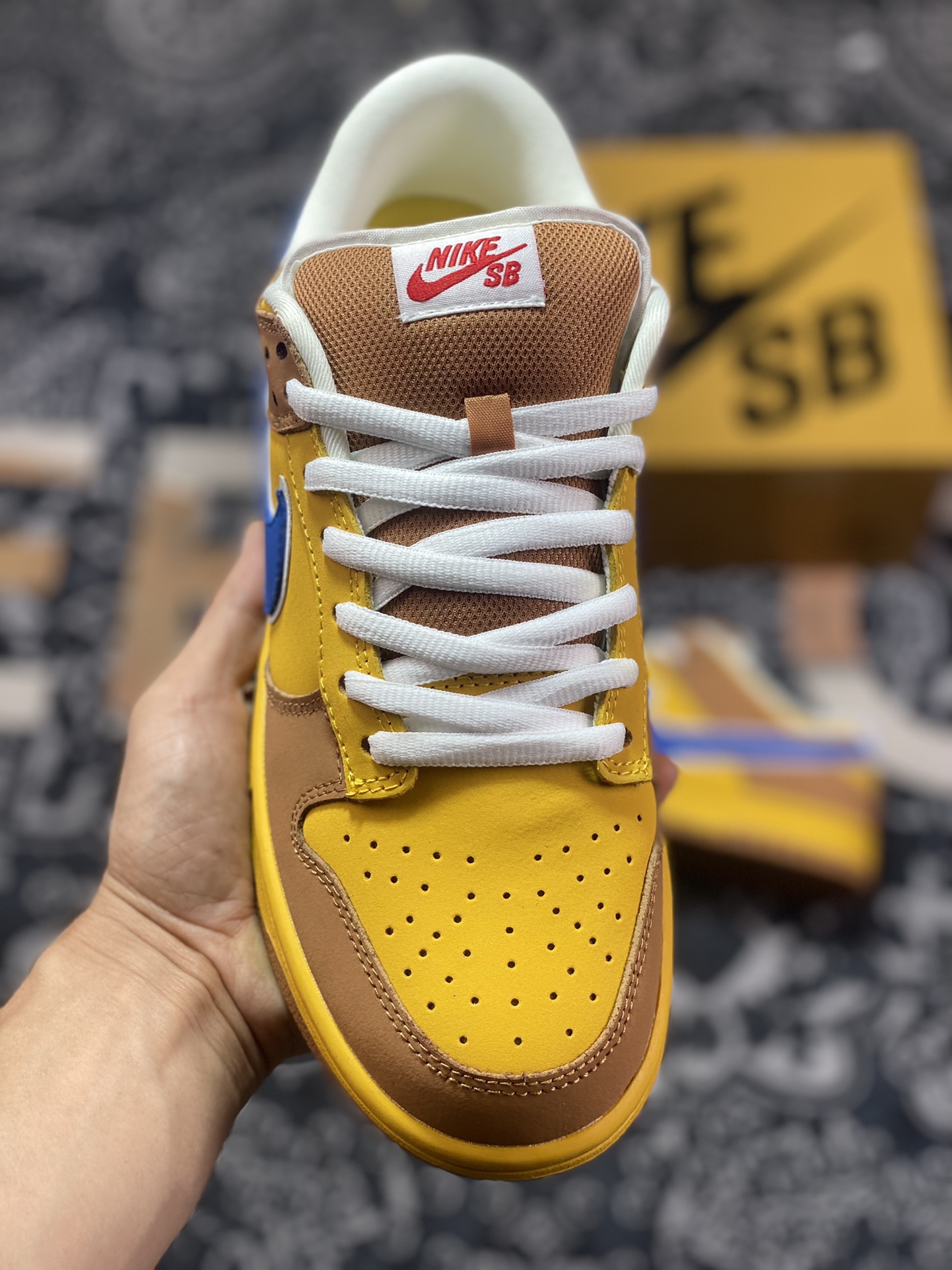 Nike Dunk SB Low 纽卡斯尔 Dunk SB顾名思义 313170-741
