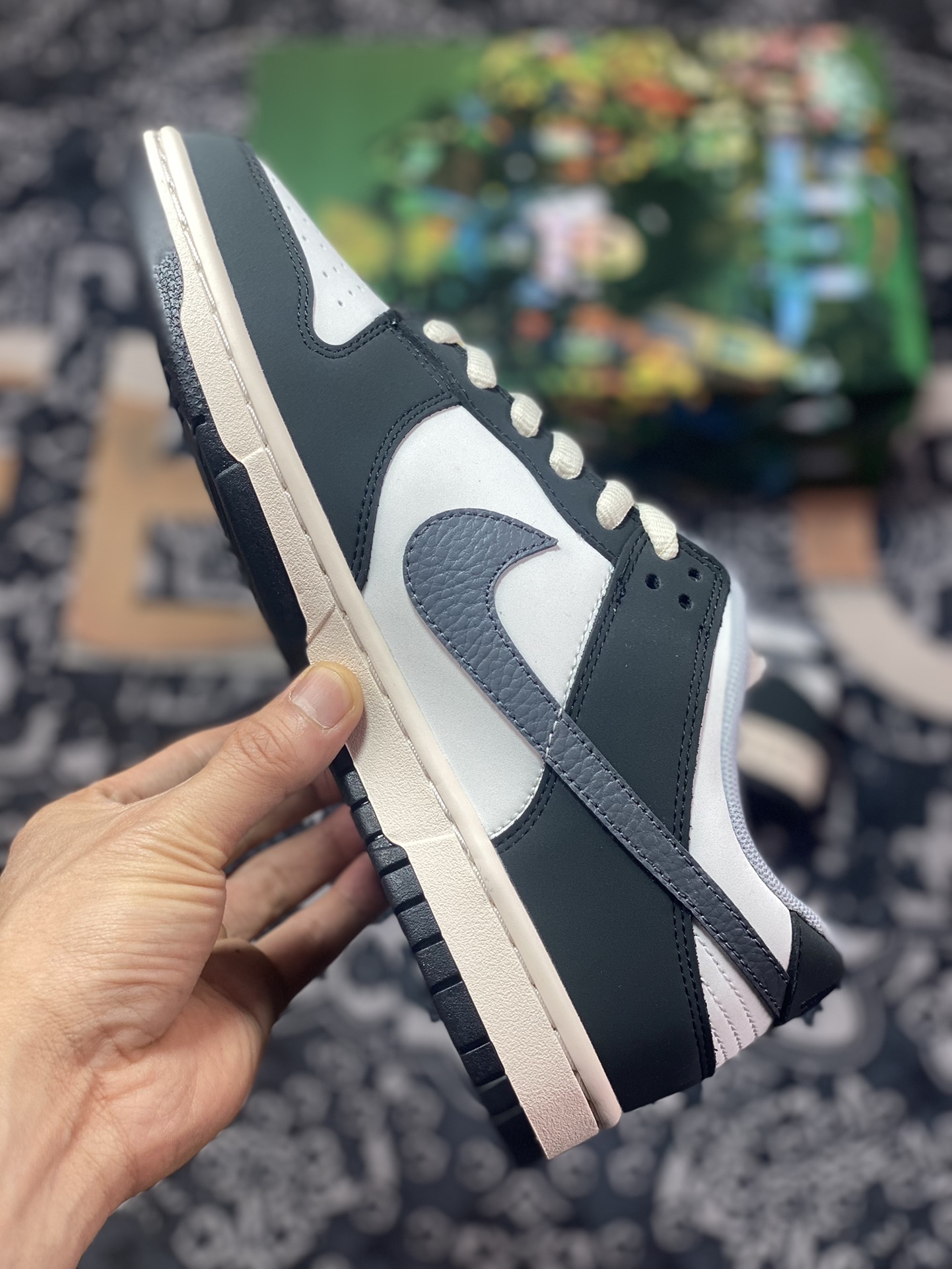 Otomo Katsuhiro x Nike SB Dunk Low”Steamboy OST”扣篮板鞋“磨砂黑白灰双钩”DD0302-256