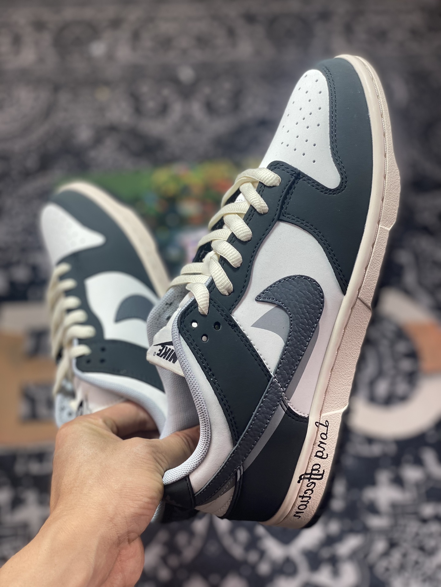 Otomo Katsuhiro x Nike SB Dunk Low”Steamboy OST”扣篮板鞋“磨砂黑白灰双钩”DD0302-256