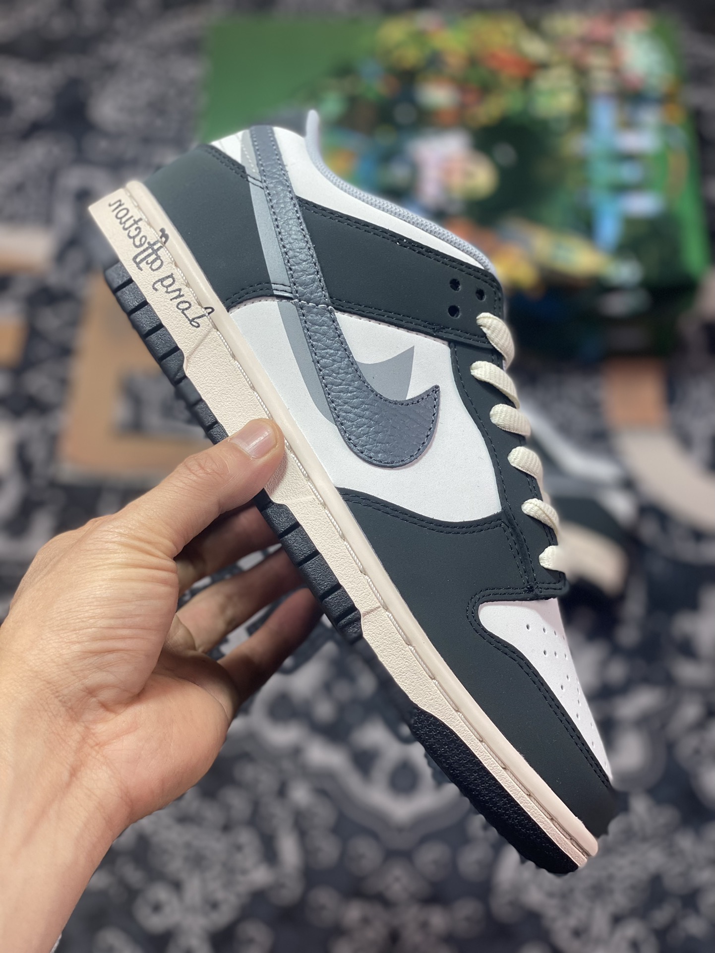 Otomo Katsuhiro x Nike SB Dunk Low”Steamboy OST”扣篮板鞋“磨砂黑白灰双钩”DD0302-256