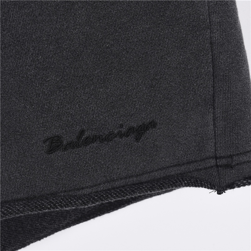 200 Balenciaga/巴黎世家 23ss 签名logo刺绣毛边针织短裤