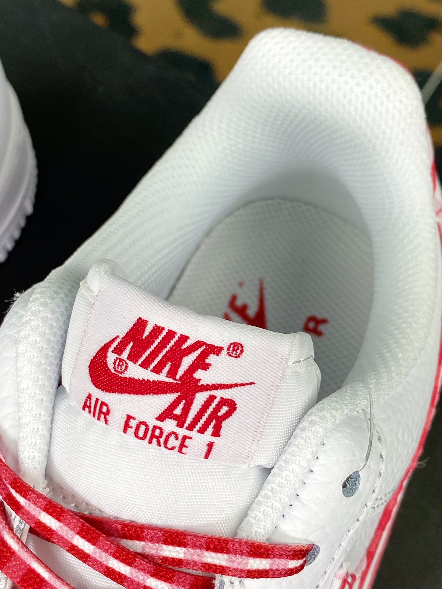 Air Force 1'07 Low ”Red Gingham” Air Force One classic low-top sneakers ”leather white light red striped plaid” DZ2784-100