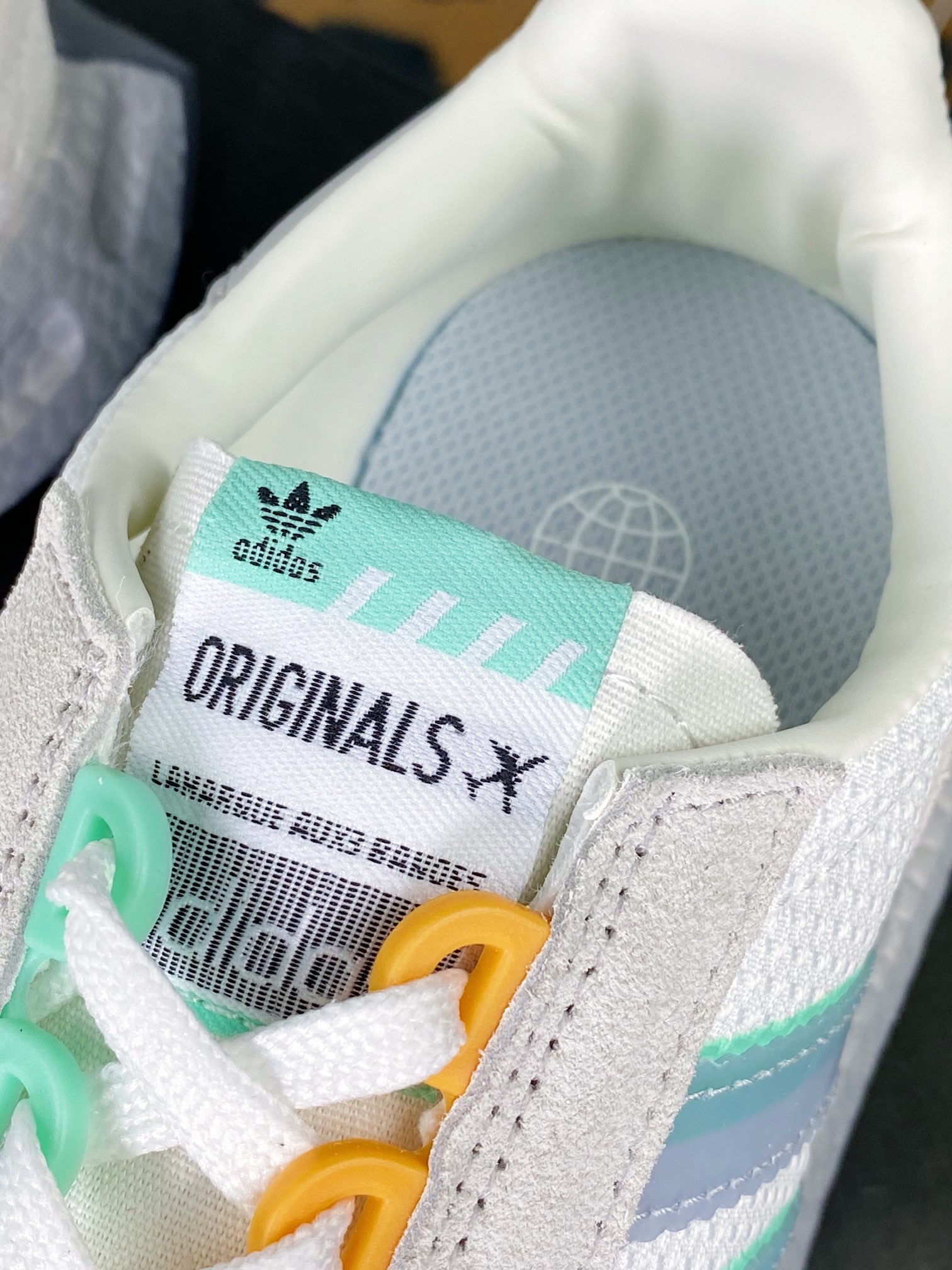 Adidas Originals Retropy Boost E5 series retro racing running shoes ”gray mint green” IG3401