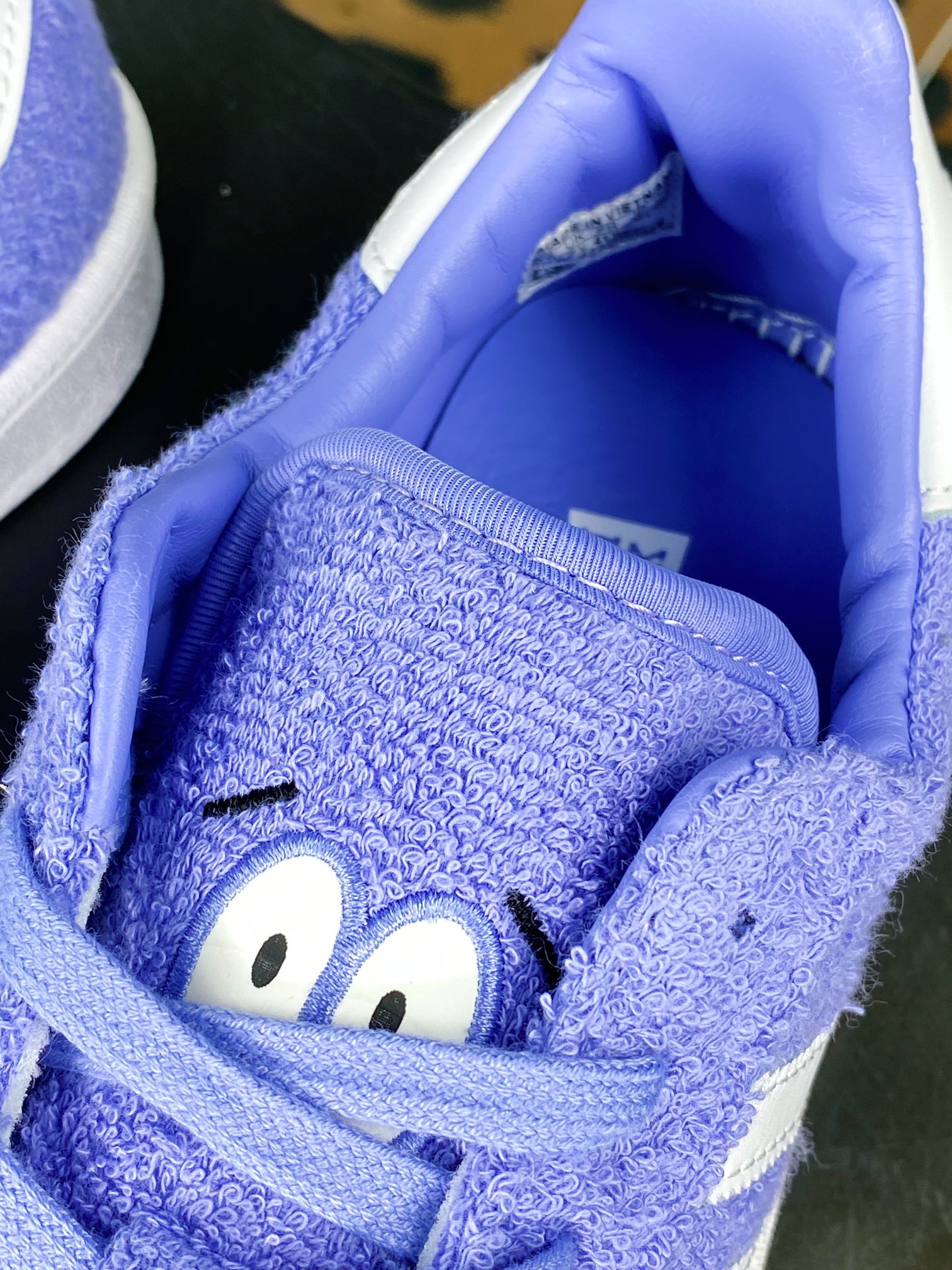 Adidas Originals Campus 80s ”Towelie” college series sneakers ”Fleece light purple and white big eyes” GZ9177