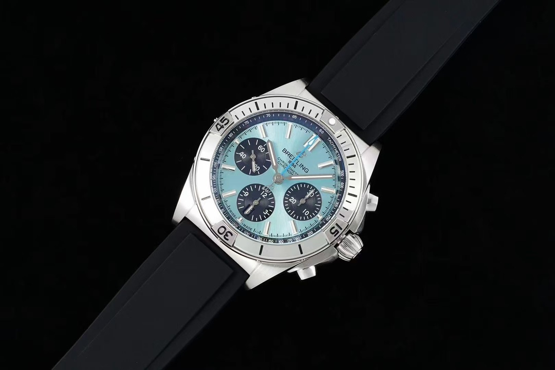 NO:142758,TF Breitling Mechanical Chronograph Series Stainless Steel Cloud Silver Automatic Mechanical Men's Watch, the design inspiration comes from the Italian Air Force bullet 