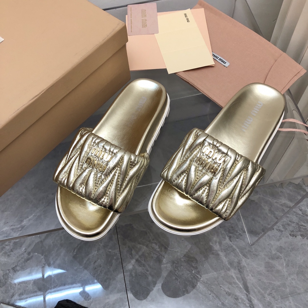 Miu Miu 2025SS Lambskin Flat Sandals & Slippers - Quilted Design 5 i1684054868 651 2