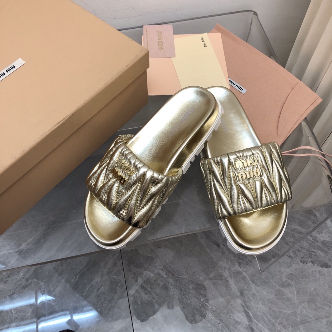 Miu Miu 2025SS Lambskin Flat Sandals & Slippers - Quilted Design 4 i1684054868 9437 1