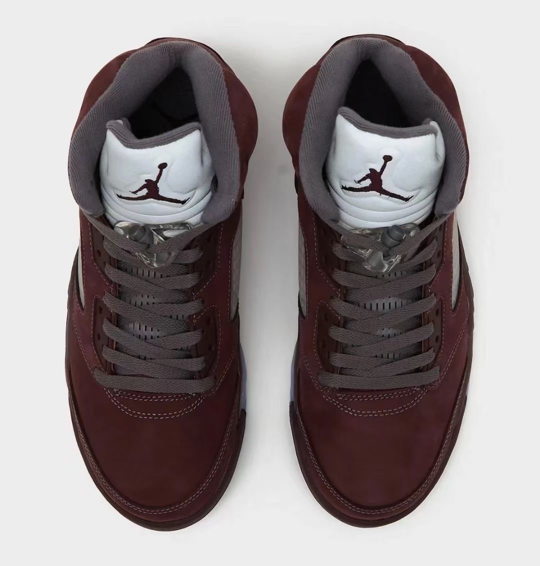 放店AirJordan5“波尔多”酒