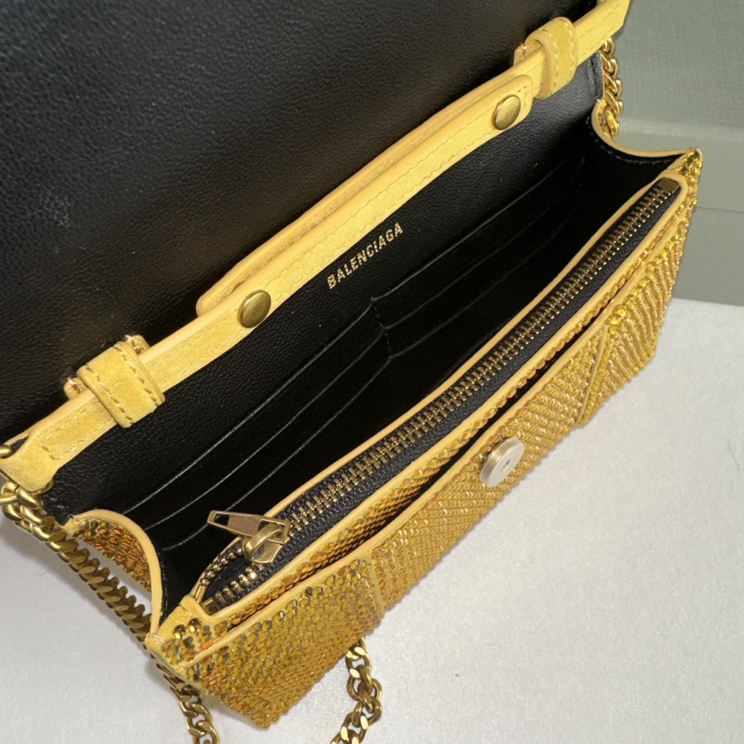 Balenciaga Style Crossbody Bag Bags Crossbody Bag detail image 8 from source 776187