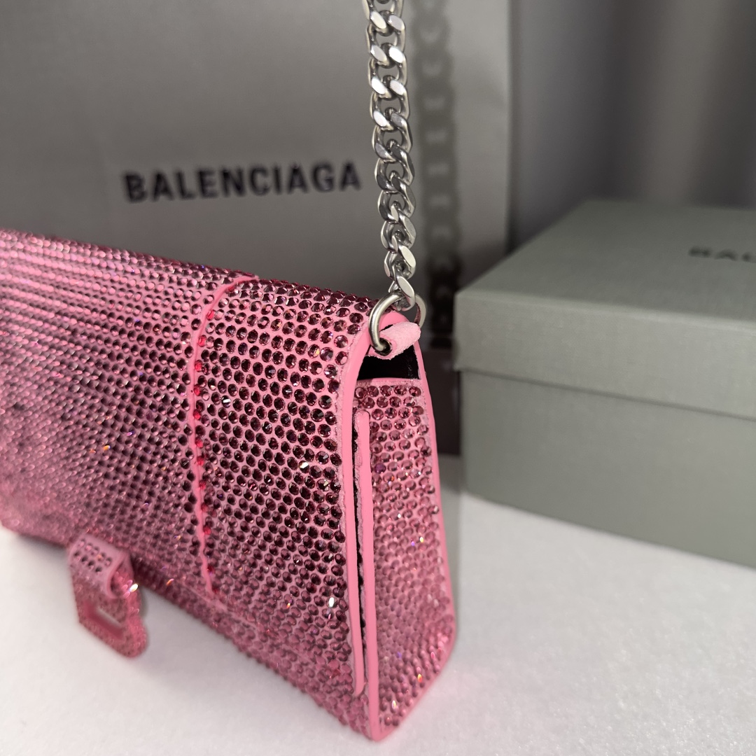 Balenciaga Style Pink Crossbody Bag Bags Crossbody Bag detail image 3 from source 776188