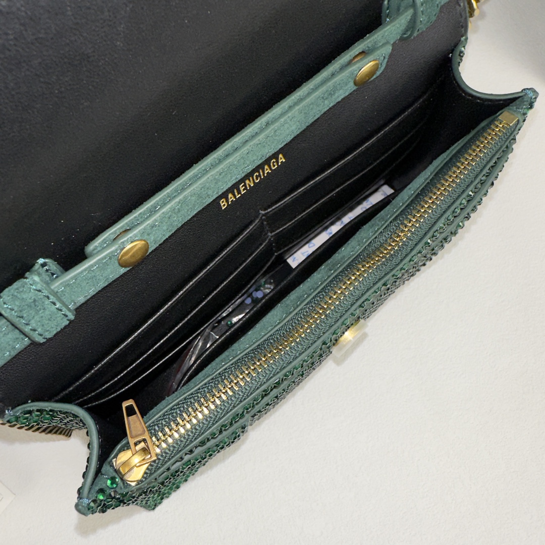 Balenciaga Style Green Crossbody Bag Bags Crossbody Bag detail image 8 from source 776190