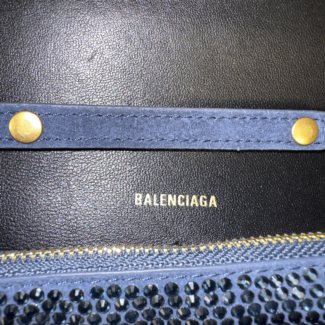 Balenciaga Style Crossbody Bag Bags Crossbody Bag detail image 9 from source 776189