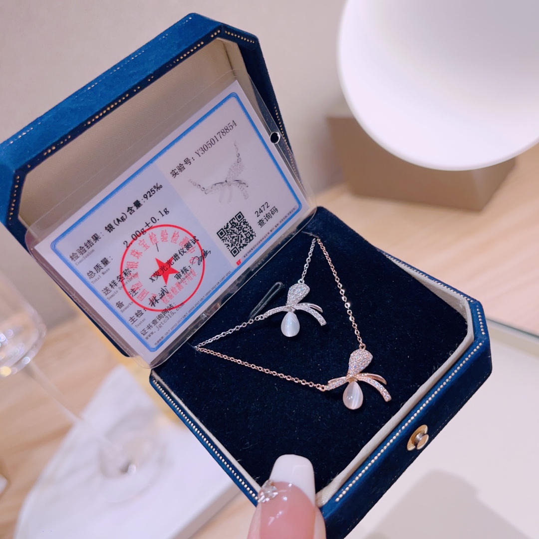 繊細純銀ネックレスシルバー 先生の日