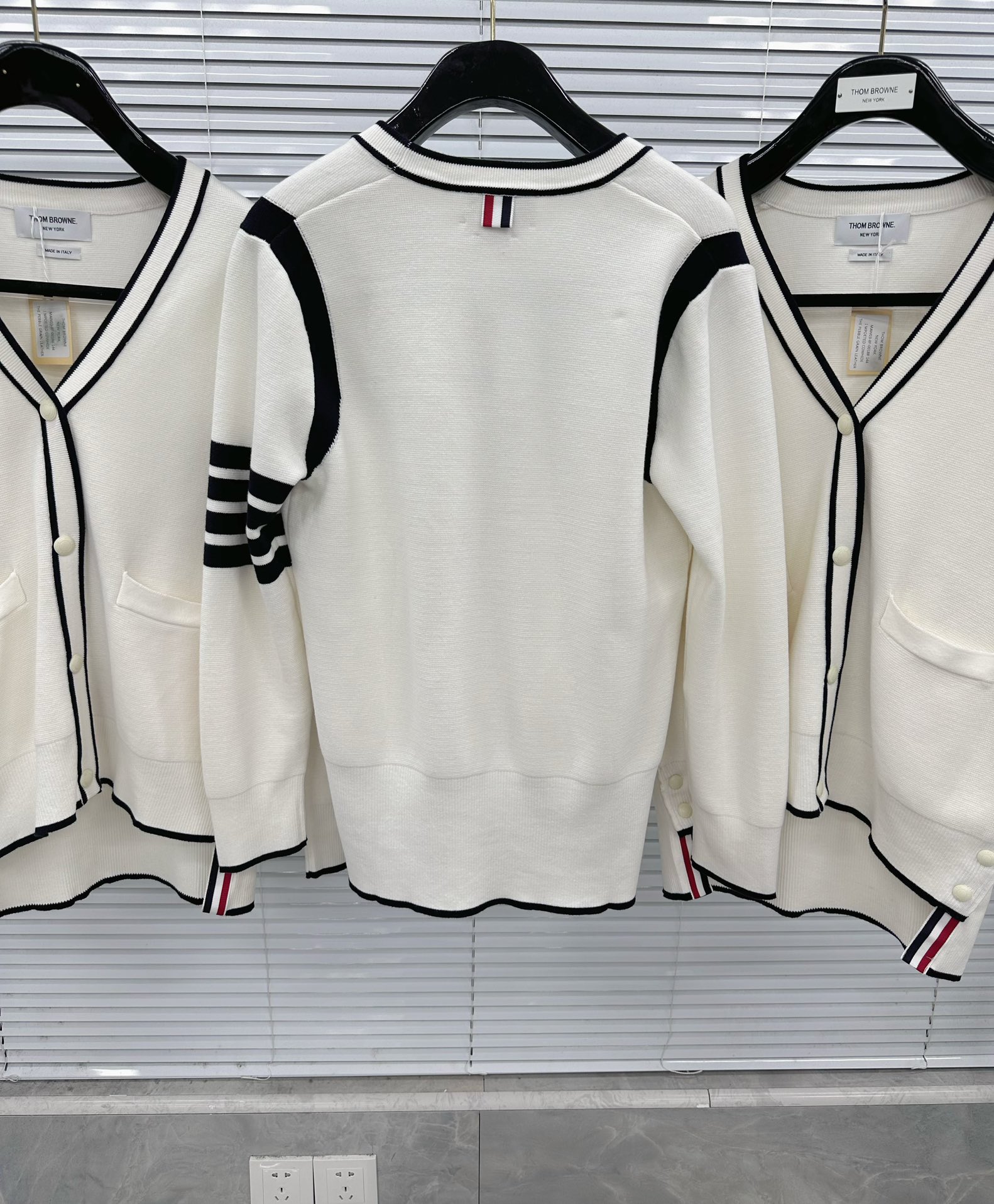 톰브라운 여성 니트 143073 Thom Browne Knit 상세 이미지 3