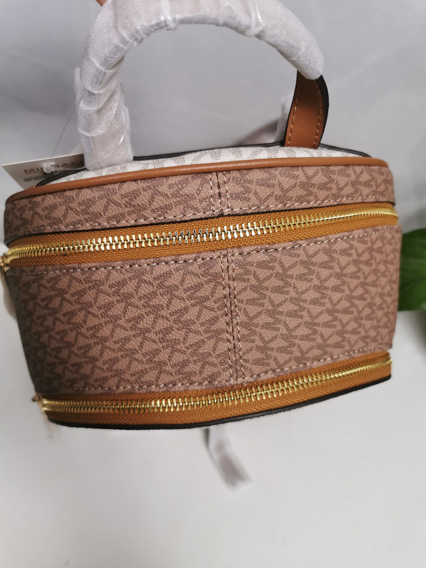 Michael Kors MK背包2拼皮3色拼，。A
