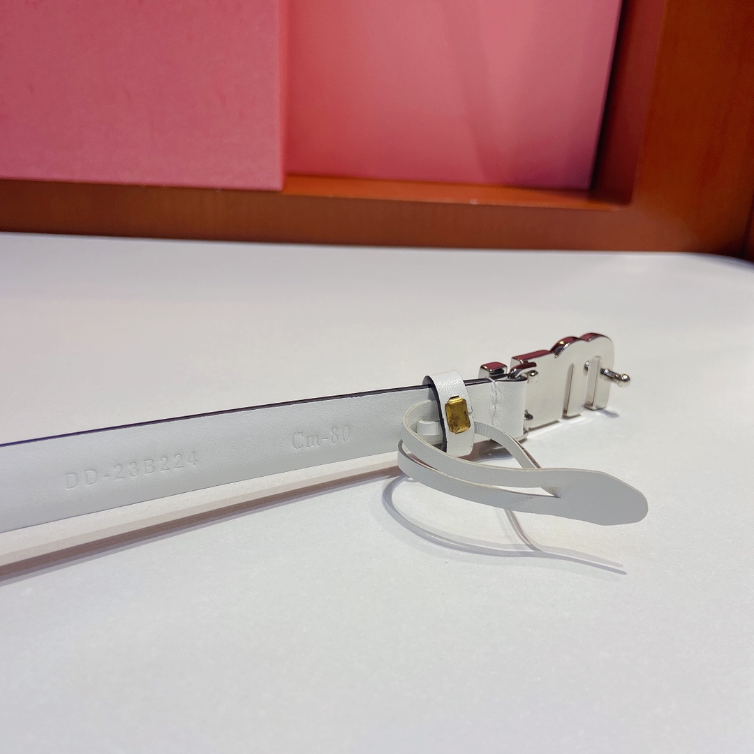 miumiu新款同步1.5cm宽度C