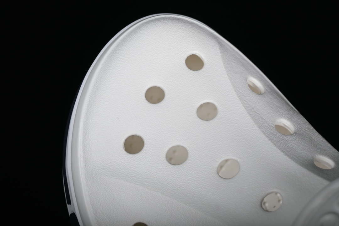 💰150纯原
Crocs 卡骆驰 平板洞洞凉鞋 经夏季经典两用沙滩洞洞鞋 凉鞋拖鞋
#如需配件+¥20 #东莞原厂 欧洲订单 无盒软包 同步官方尺码
尺码:M4(36-37) M5(37-38)M6(38-39)M7(39-40)M8(41-42)M9(42-43)M10(43-44)M11(45-46)标准码 B.D4