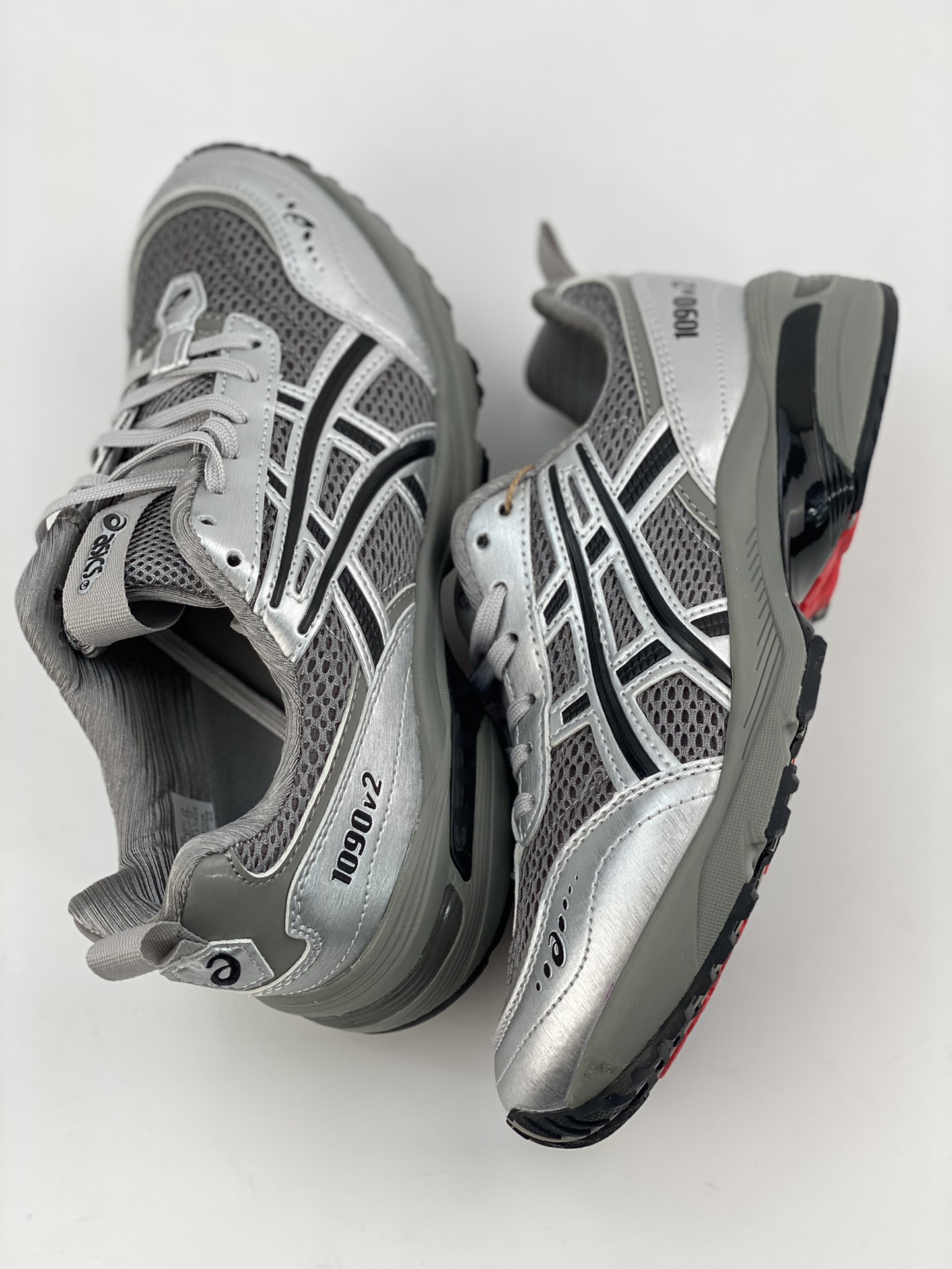 /ASICS Tiger GEL-1090V2 series 1203A254-020