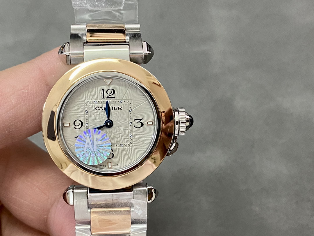 El reloj de mujer AF PASHA DE CARTIER es una súper obra maestra y un gran éxito. La exquisita mano de obra de AF interp…