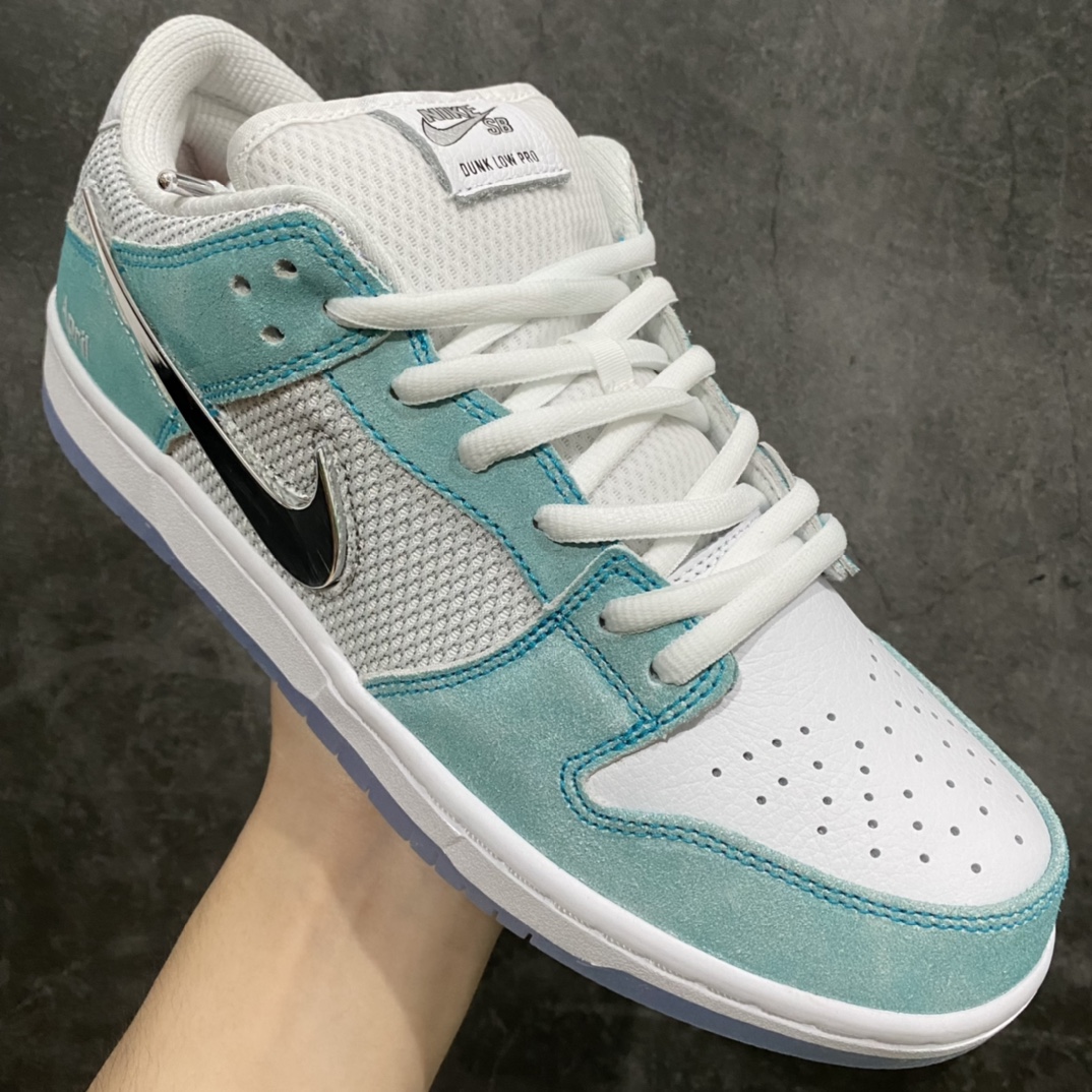 [Top version] April Skateboards x Nike SB Dunk Low joint model sneakers FD2562-400