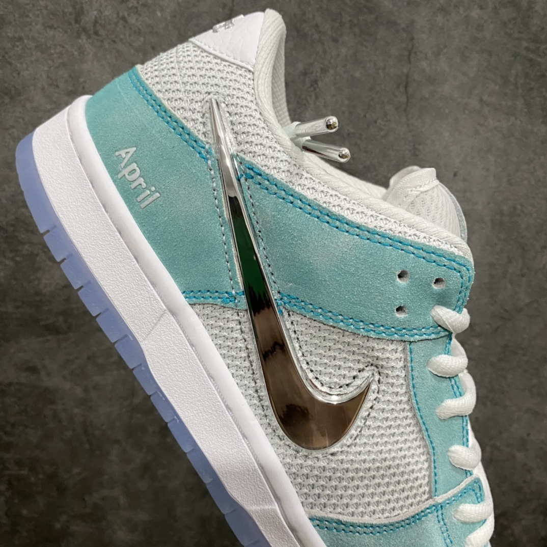 [Top version] April Skateboards x Nike SB Dunk Low joint model sneakers FD2562-400