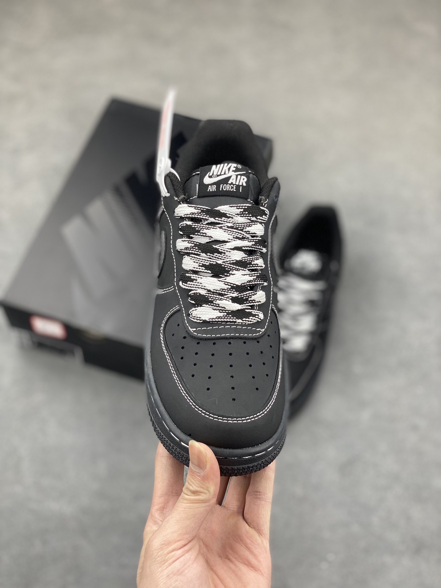 Nike Air Force 1 Low Black and White Stitching Men's and Women's Shoes 3 i1684092073 1326 1
