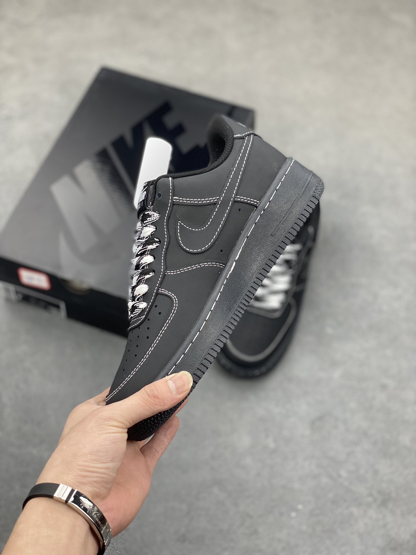 Nike Air Force 1 Low Black and White Stitching Men's and Women's Shoes 4 i1684092073 9779 2