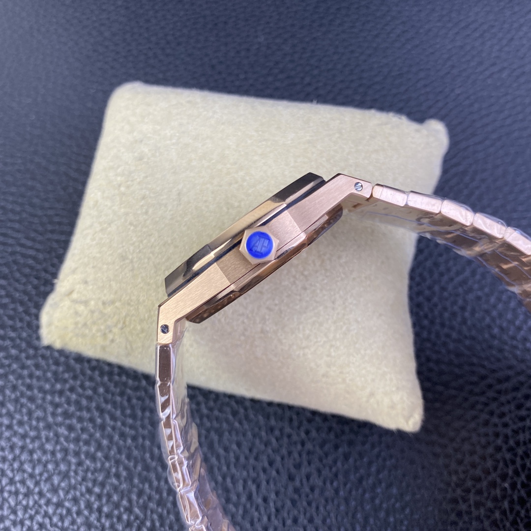 Audemars Piguet B7爱彼50周年纪念款15550