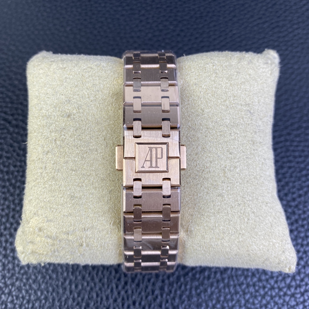 Audemars Piguet B7爱彼50周年纪念款15550