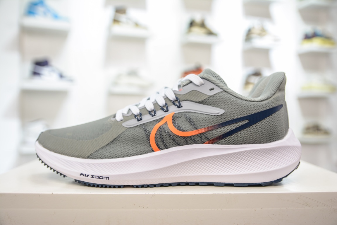 150 E Nike VIALE 缓震气垫跑步鞋时尚慢跑鞋休闲运动鞋时尚男鞋 957618-106