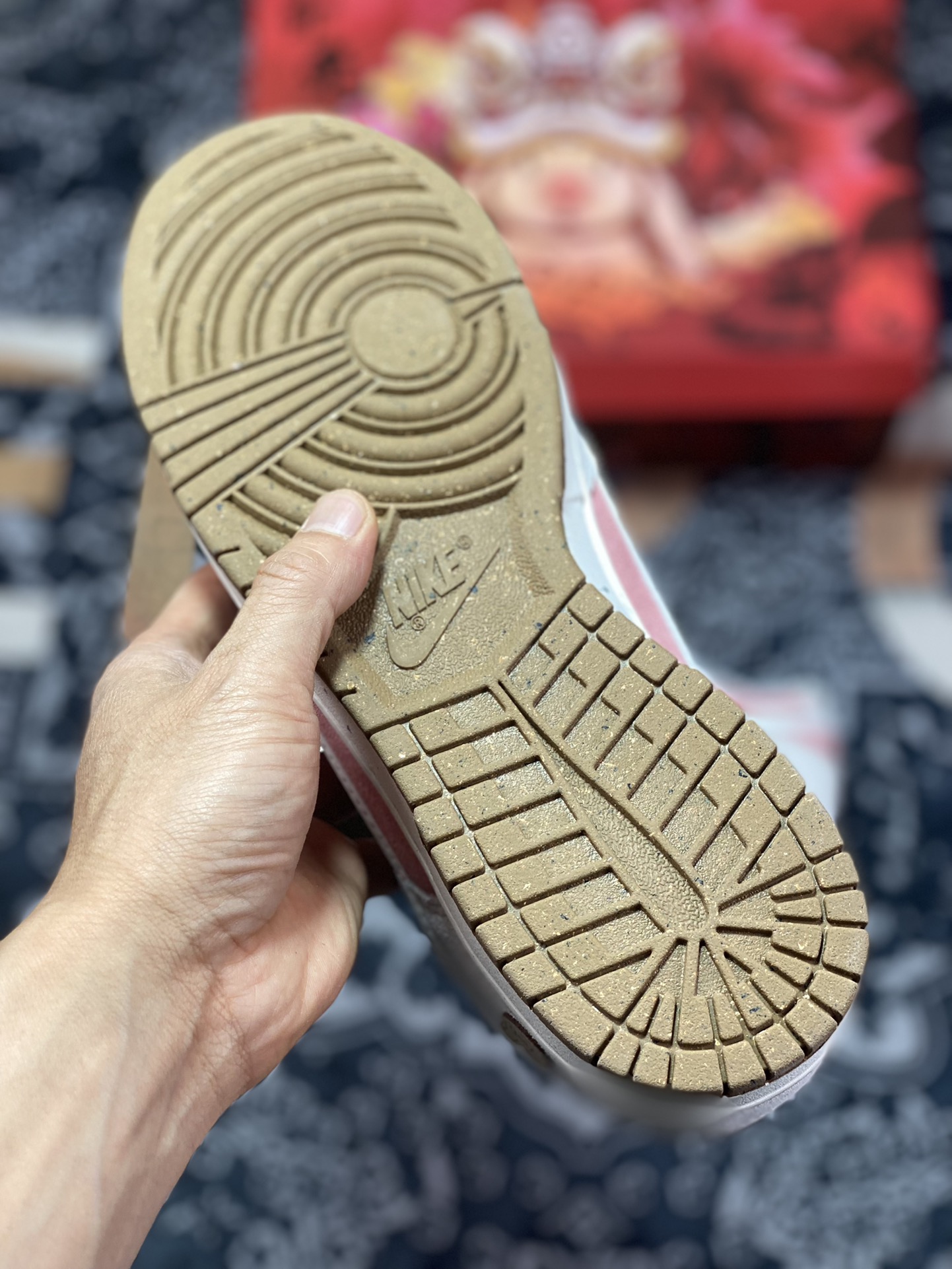 Nike SB Dunk Low SE”85 Double Swoosh/Grey/Pink/Rabbit”扣篮系列低帮板鞋“麂皮浅灰粉红双钩小兔”DO9457-100