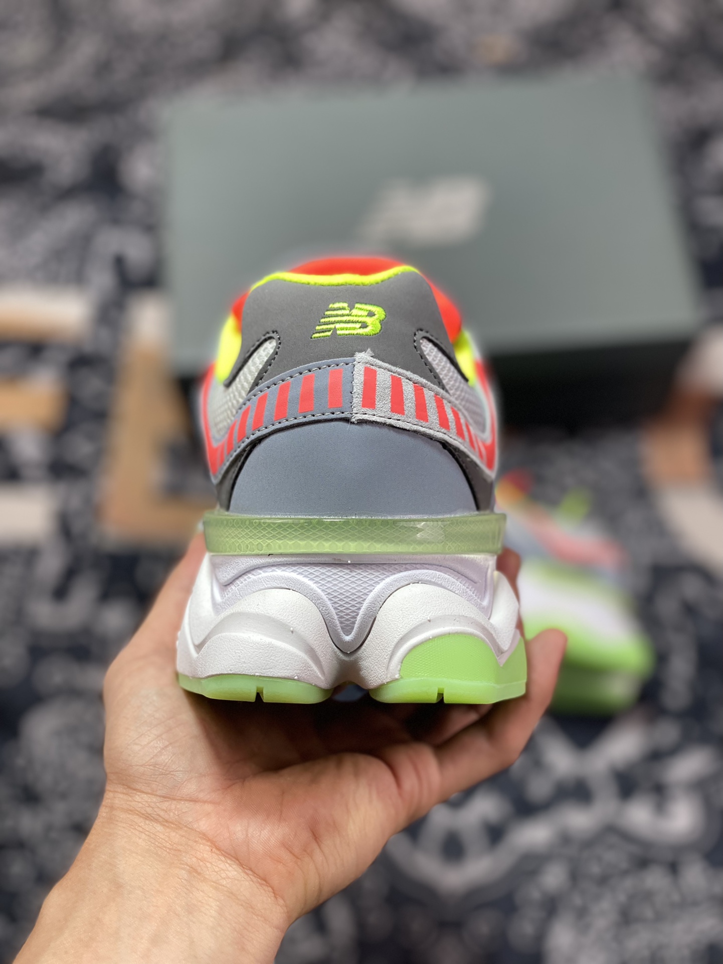 New Balance 9060 ”Noctilucence” series retro all-match dad running shoes ”gray bright yellow fluorescent green red luminous bottom” U9060DGG