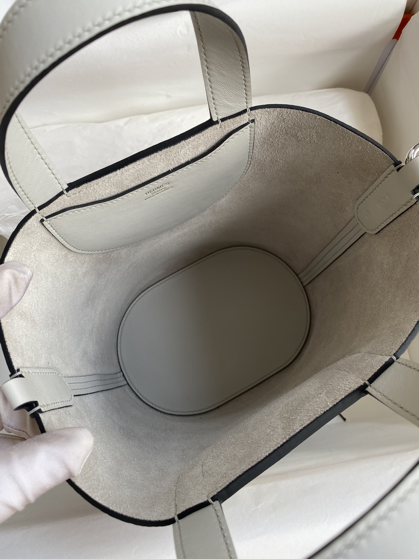 新品Intheloop猪鼻子菜篮子18cm原厂进口TC皮拼swift皮珍珠灰银扣专柜同步手工蜡线缝制纯钢
