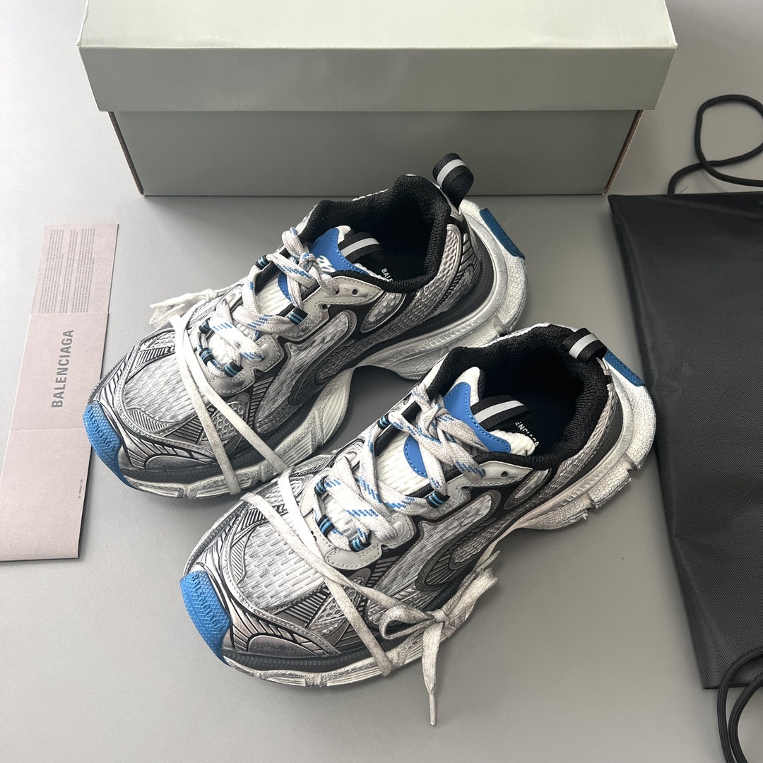 Balenciaga 纯 本Balenciaga Phantom Sneaker 巴黎世家全新做旧十代银蓝潮流跑鞋 在延续 Track Trainer 户外轮廓和复杂鞋面结构的同时