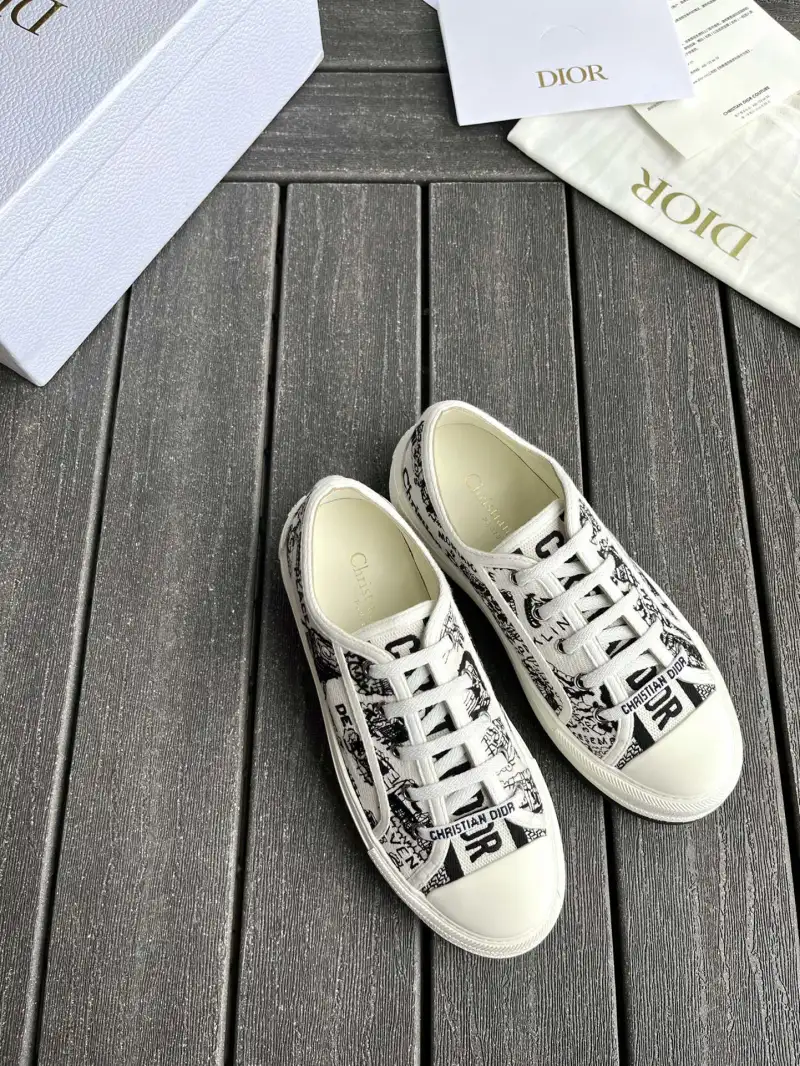 Женские кроссовки Dior White Oblique с утолщенной подошвой
