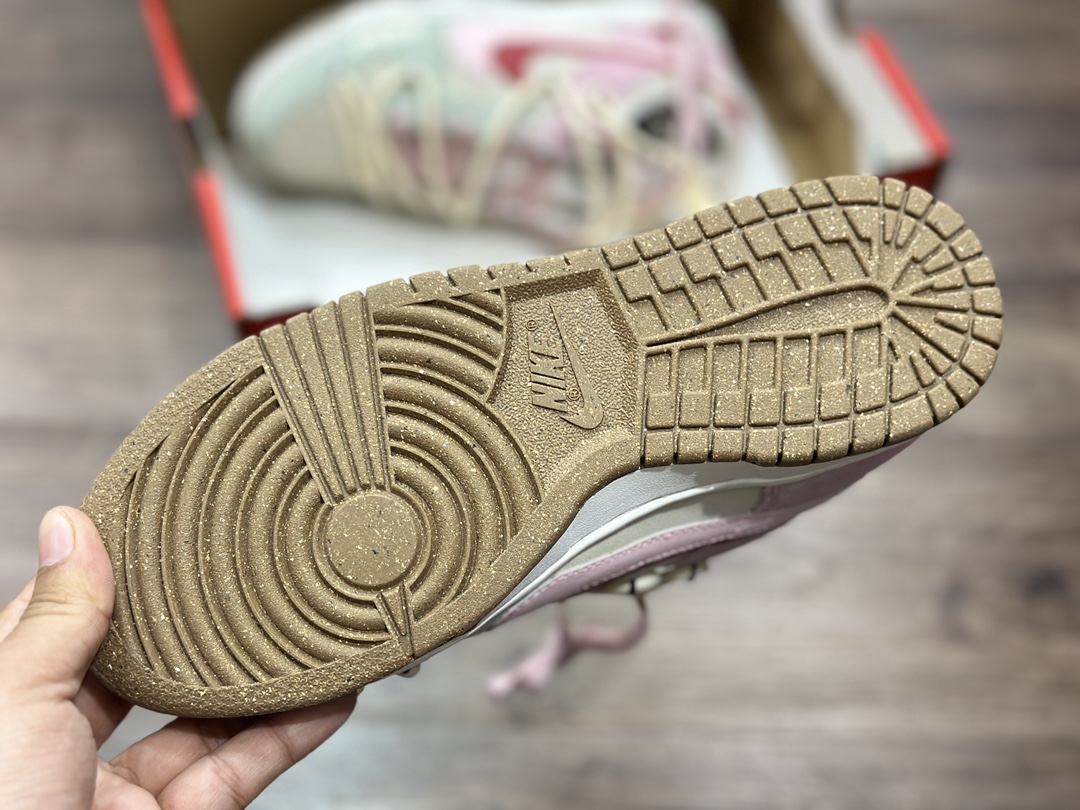 220 NIKE SB Dunk Low 低帮休闲运动鞋 DO9457-136