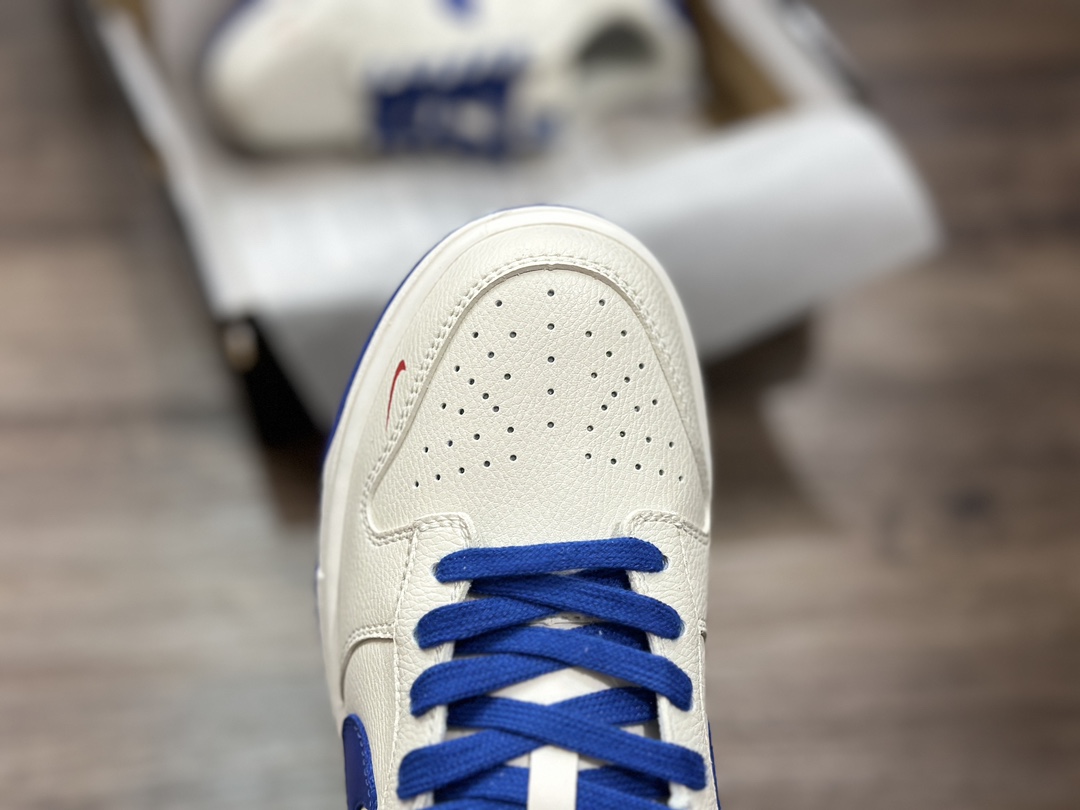 200 NIKE SB Dunk Low SUP 低帮休闲运动鞋 XD1688-009