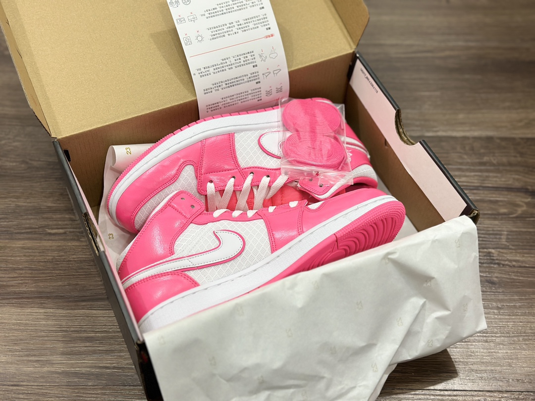 220 NIKE air Jordan1 mid 中帮休闲运动鞋 555112-611