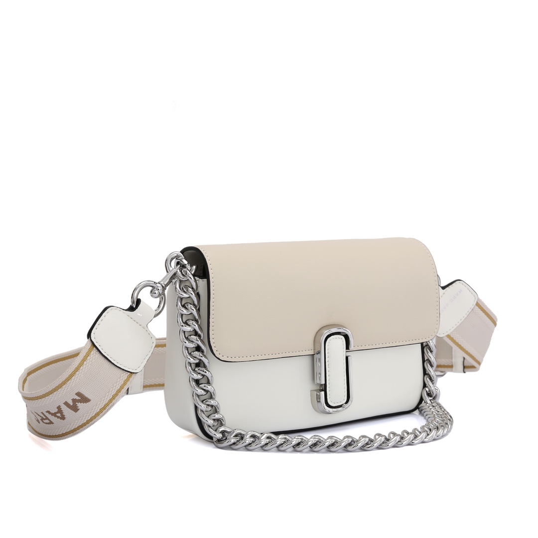 MJ秋冬新款，明星同款超热卖款；可单肩斜挎手提 链条可拆卸 长肩带可拆卸可调节长短 二条肩带可随意搭配 