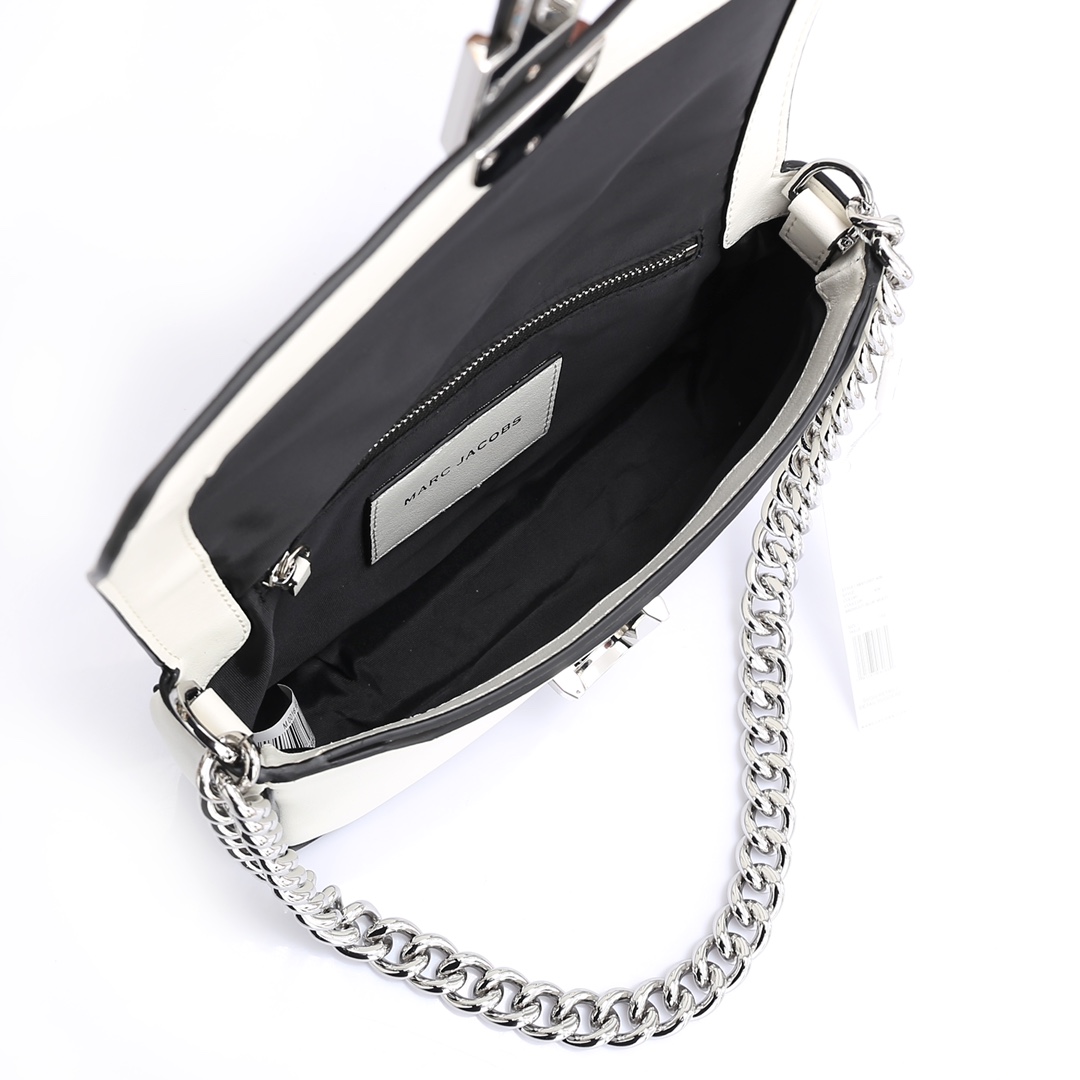 MJ秋冬新款，明星同款超热卖款；可单肩斜挎手提 链条可拆卸 长肩带可拆卸可调节长短 二条肩带可随意搭配 