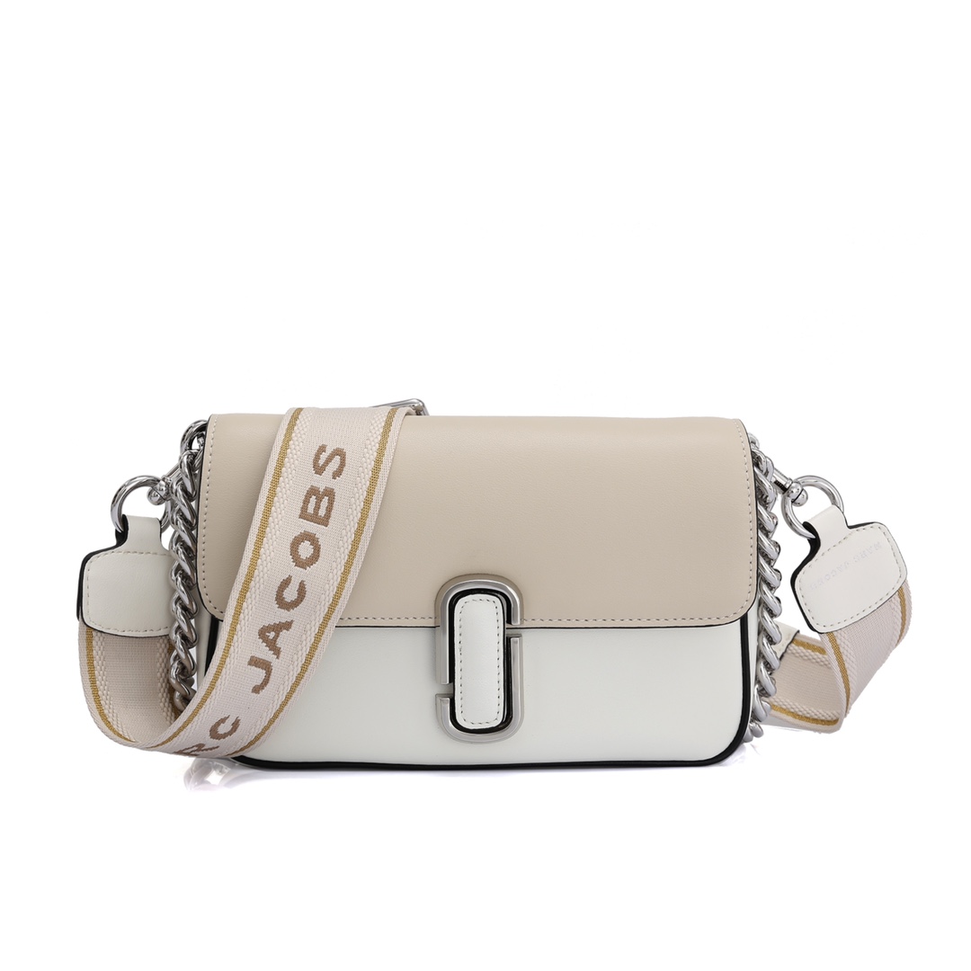 MJ秋冬新款，明星同款超热卖款；可单肩斜挎手提 链条可拆卸 长肩带可拆卸可调节长短 二条肩带可随意搭配 