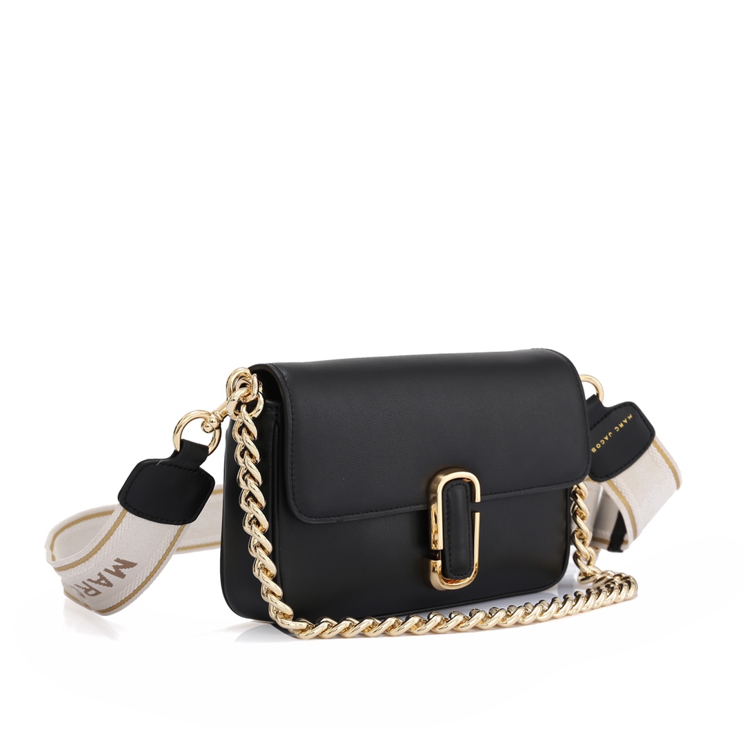 MJ秋冬新款，明星同款超热卖款；可单肩斜挎手提 链条可拆卸 长肩带可拆卸可调节长短 二条肩带可随意搭配 